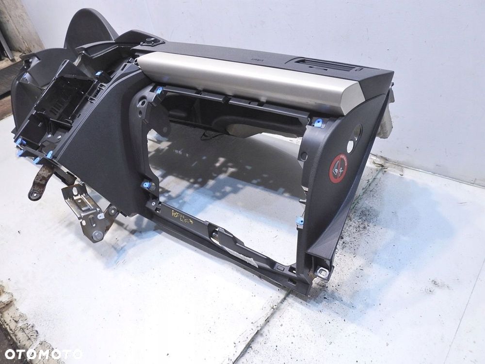 DESKA ROZDZIELCZA KONSOLA OPEL ASTRA III H - 5