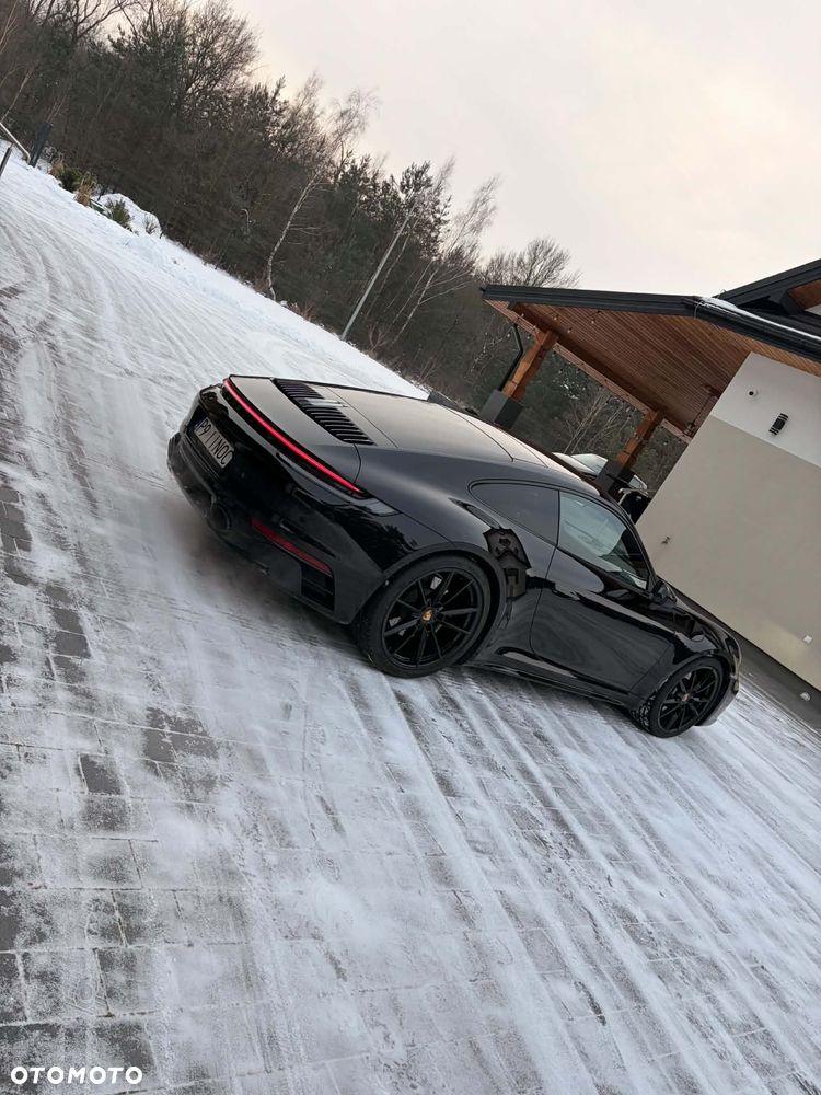 Porsche 911 Carrera 4S - 3