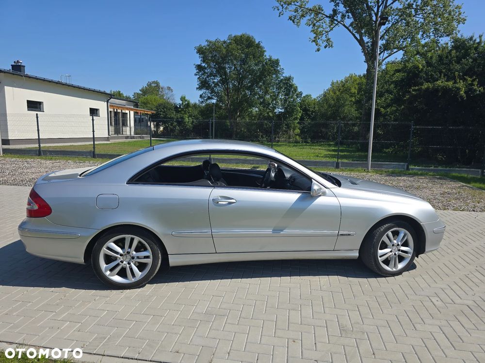 Mercedes-Benz CLK - 6