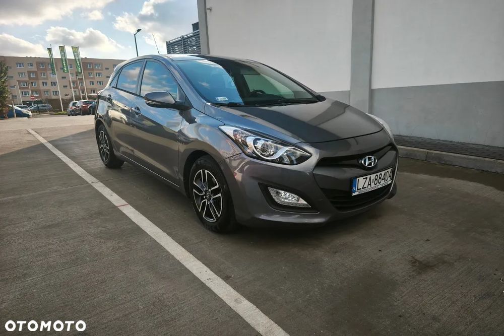 Hyundai i30 1.6 CRDi Comfort EU5 - 24