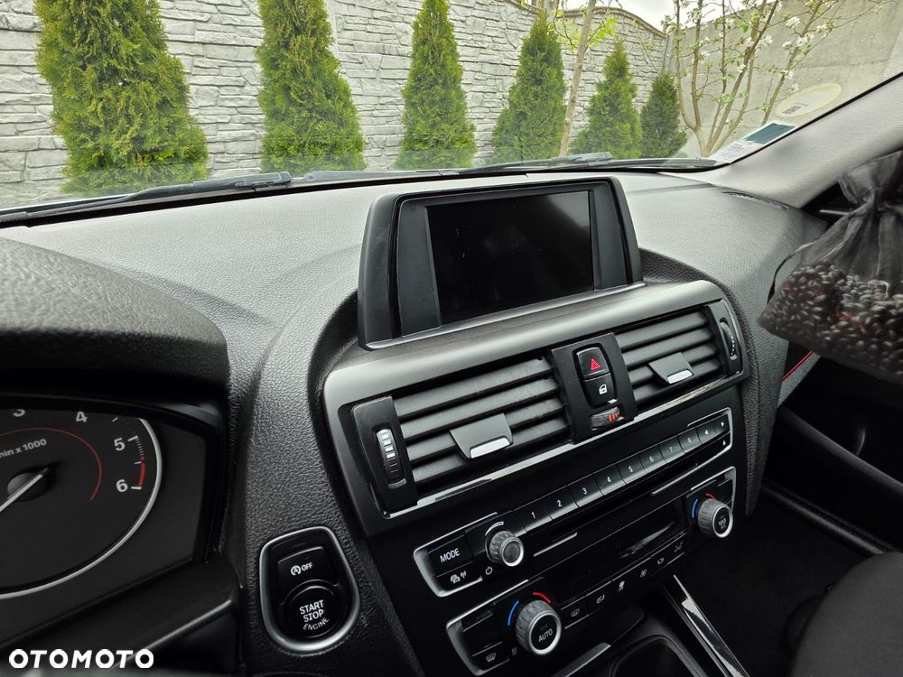 BMW Seria 1 116d EfficientDynamics Edition Sport Line - 20