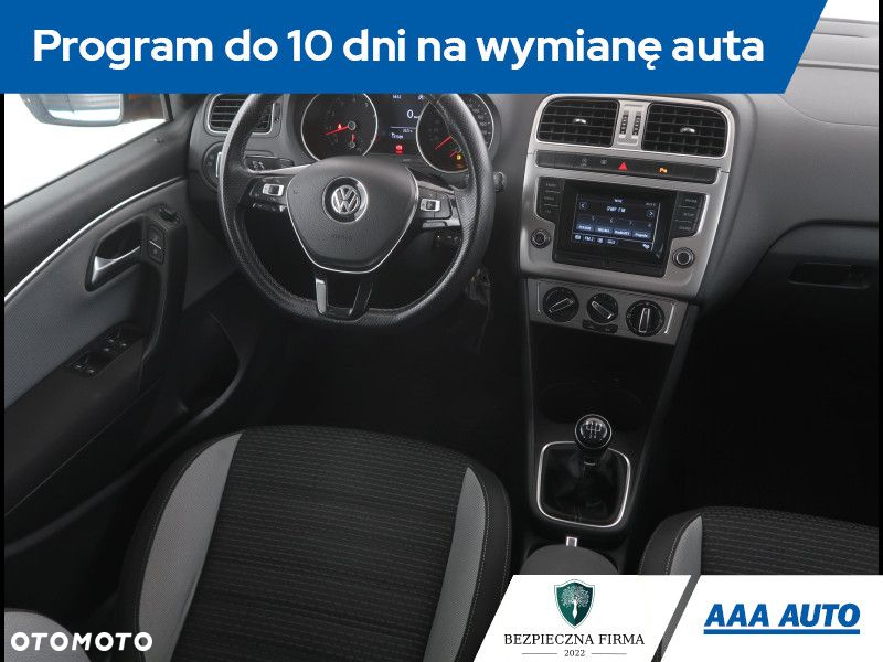 Volkswagen Polo - 8