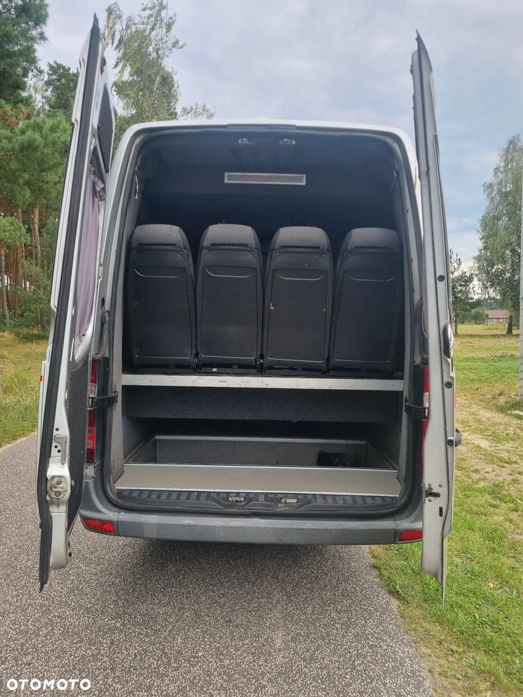 Mercedes-Benz Sprinter - 4
