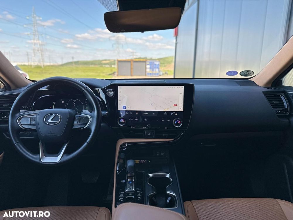 Lexus Seria NX 450h+ E-FOUR Luxury Line - 24