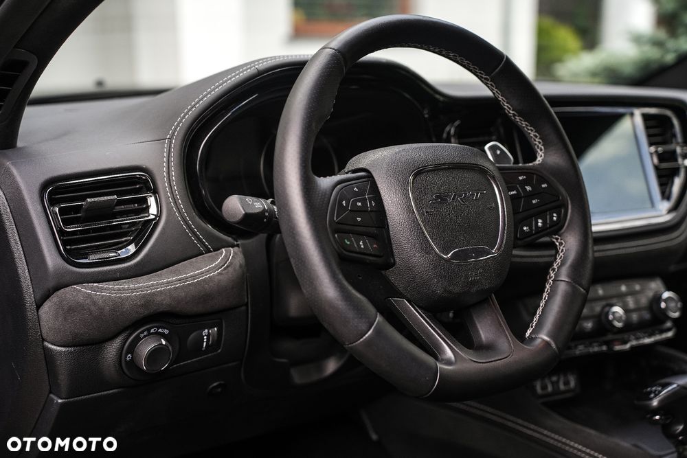 Dodge Durango 6.4 SRT - 36