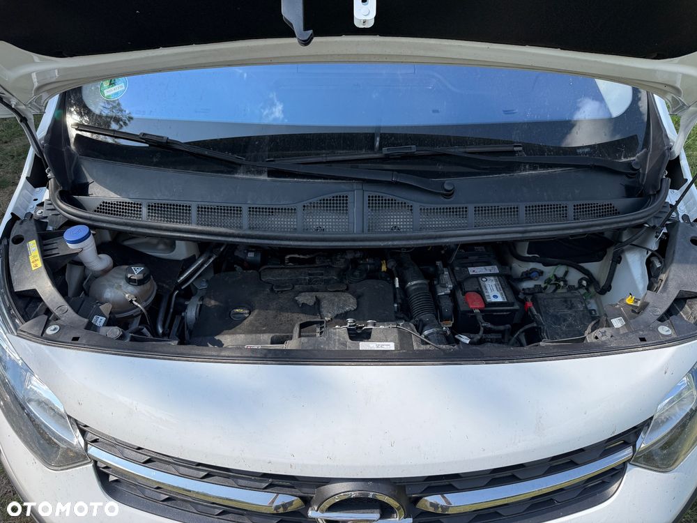 Opel Vivaro - 28