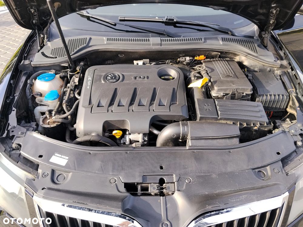 Skoda Superb 2.0 TDI Platinum DSG - 39