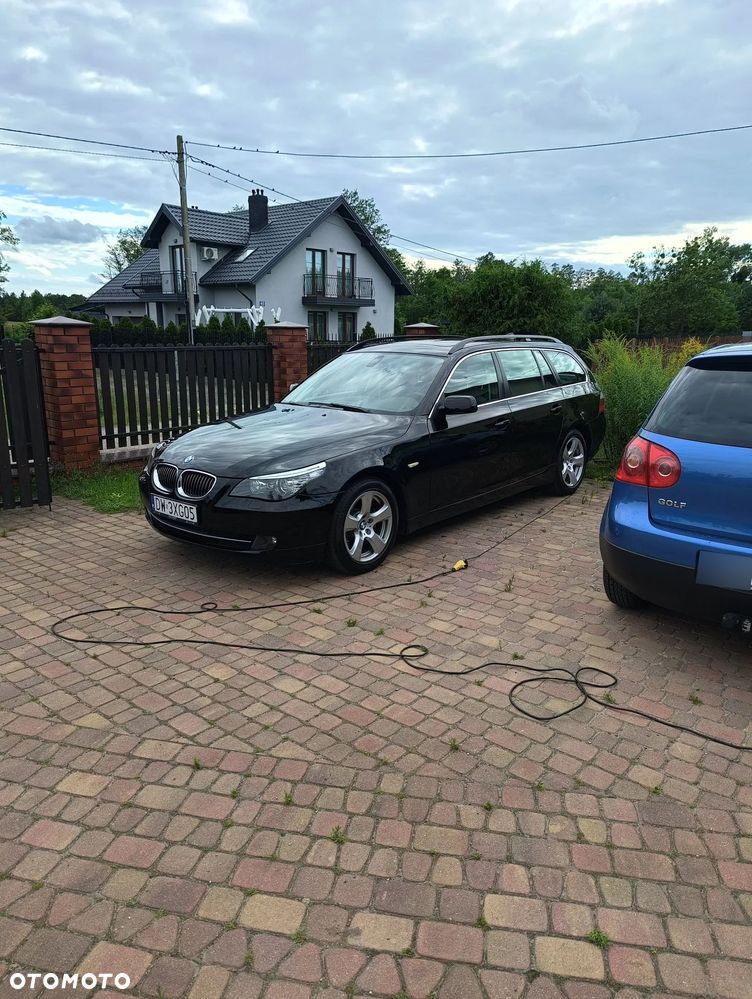 BMW Seria 5 525d - 11