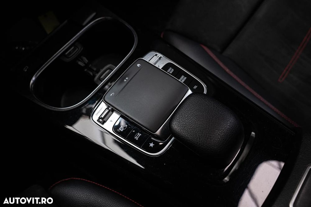 Mercedes-Benz A 180 d Sedan 7G-DCT AMG Line - 15