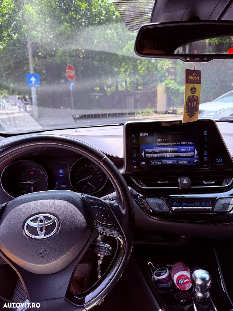 Toyota C-HR 1.8 HSD 4x2 CVT C-enter - 16