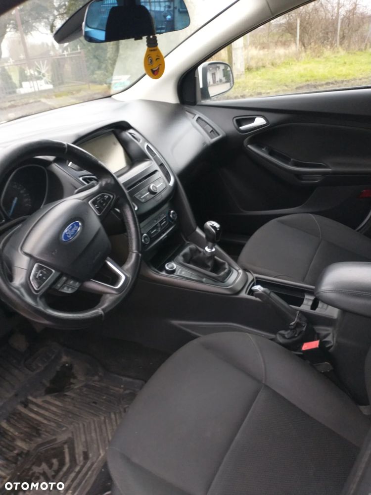 Ford Focus 1.5 TDCi DPF Start-Stopp-System Titanium - 9