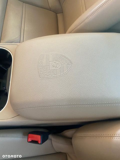 Porsche Cayenne E-Hybrid Platinum Edition - 17