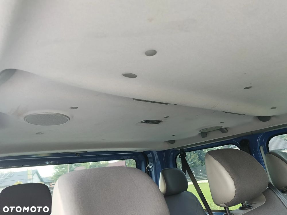Opel Vivaro - 11