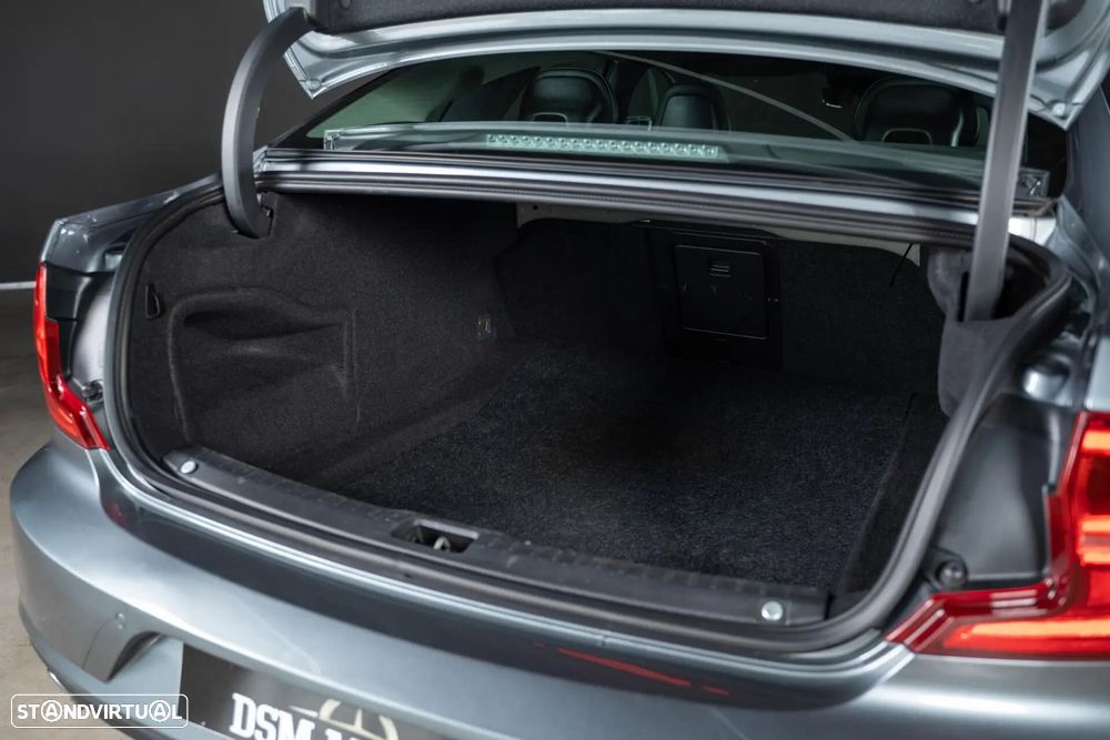 Volvo S90 2.0 D4 Momentum Geartronic - 50