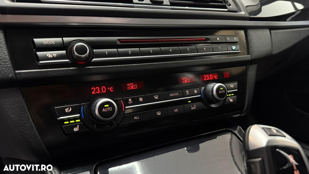 BMW Seria 5 528i Aut. Luxury Line - 21