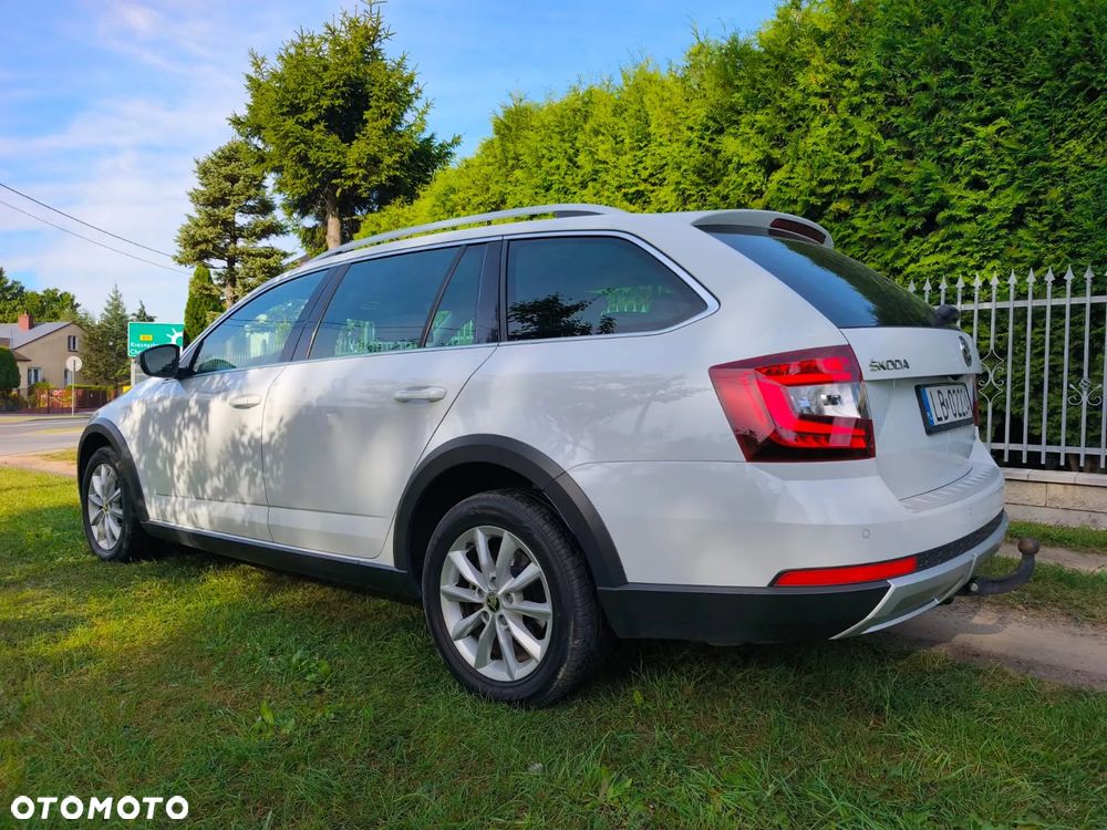 Skoda Octavia 2.0 TDI 4x4 DSG Scout - 5