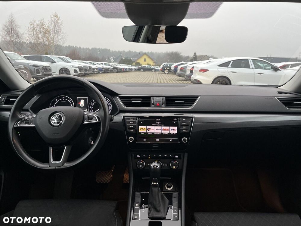 Skoda Superb 2.0 TDI SCR 4x4 Style DSG - 10