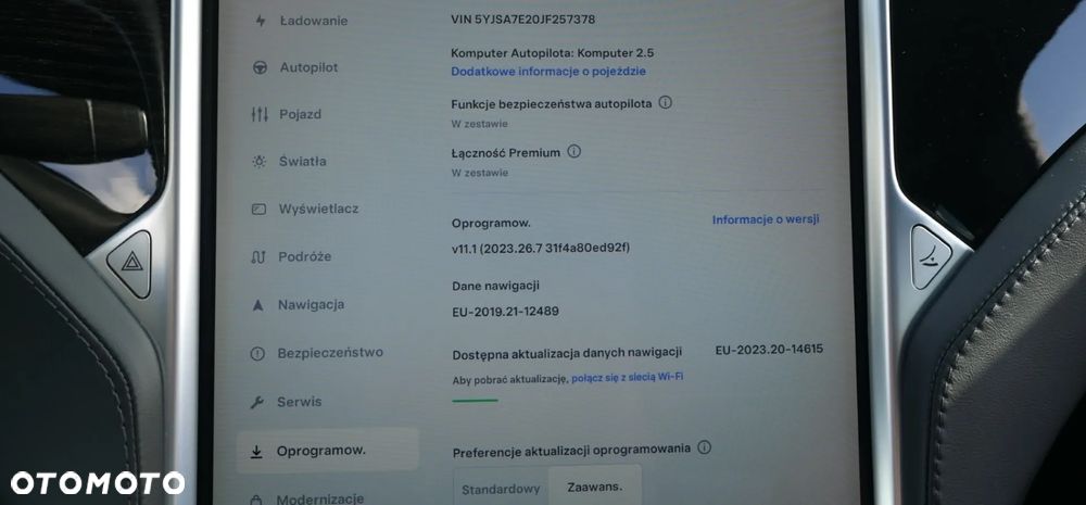 Tesla Model S Dual Motor Allradantrieb - 40