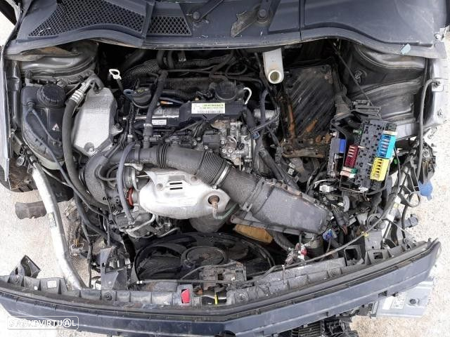 Peças Mercedes-Benz B180i (W246) 2013 - 9