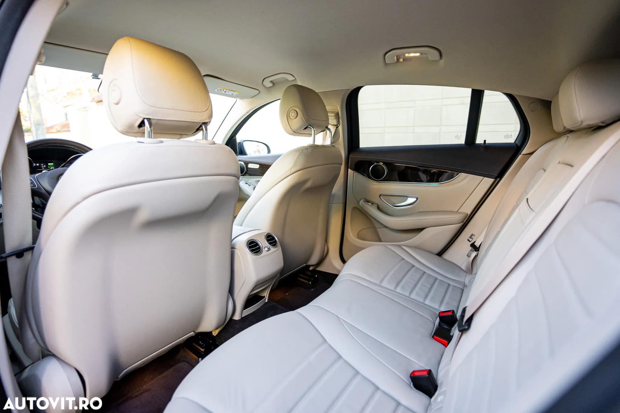 Mercedes-Benz GLC 350 e 4Matic 7G-TRONIC Exclusive - 30