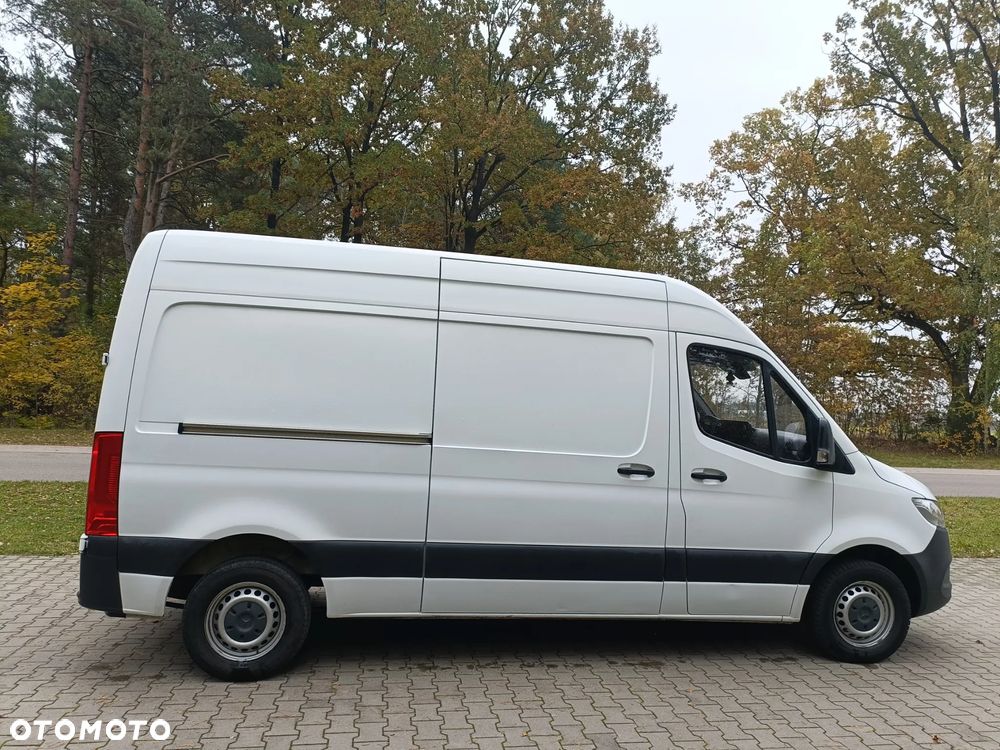 Mercedes-Benz Sprinter - 5