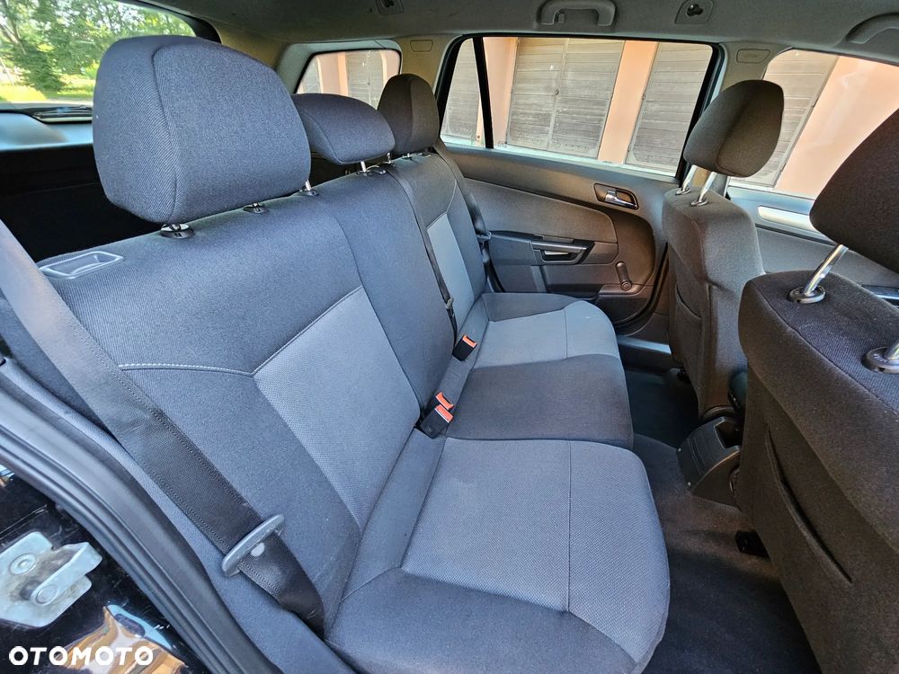 Opel Astra 1.6 Enjoy - 23