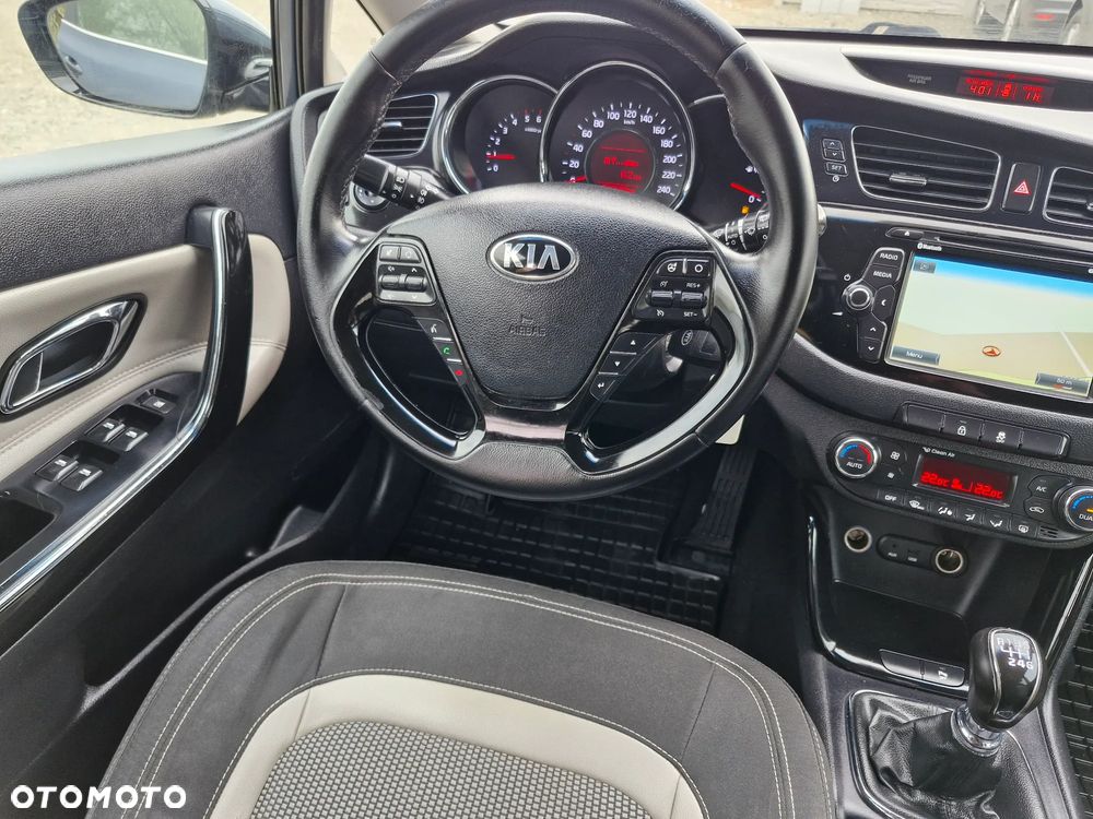 Kia Ceed - 18