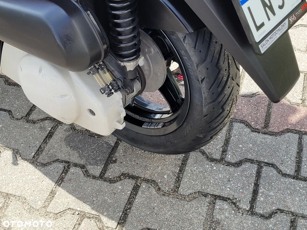 Yamaha X-max - 21