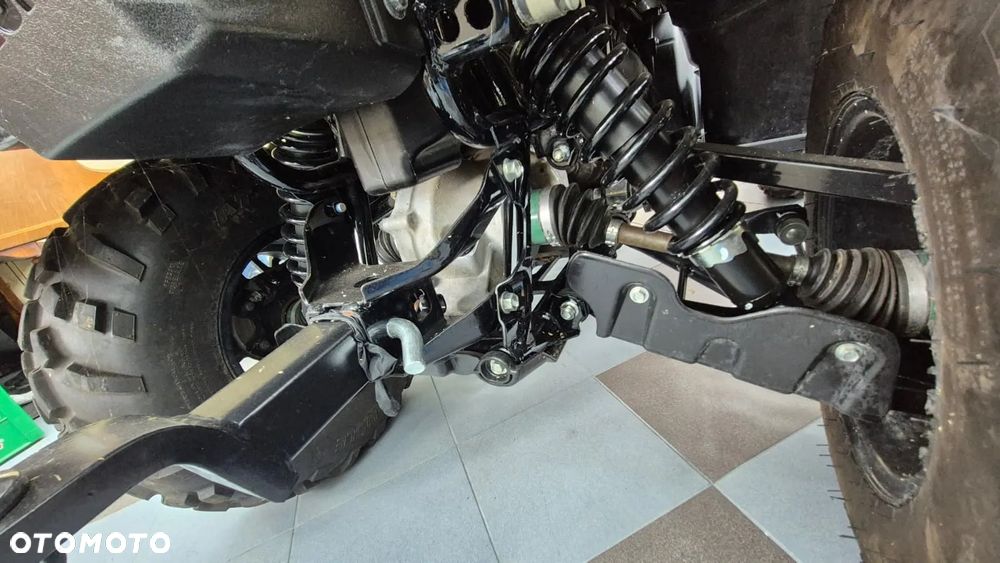 Suzuki Kingquad - 10