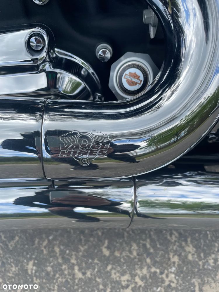 Harley-Davidson Dyna Fat Bob - 12