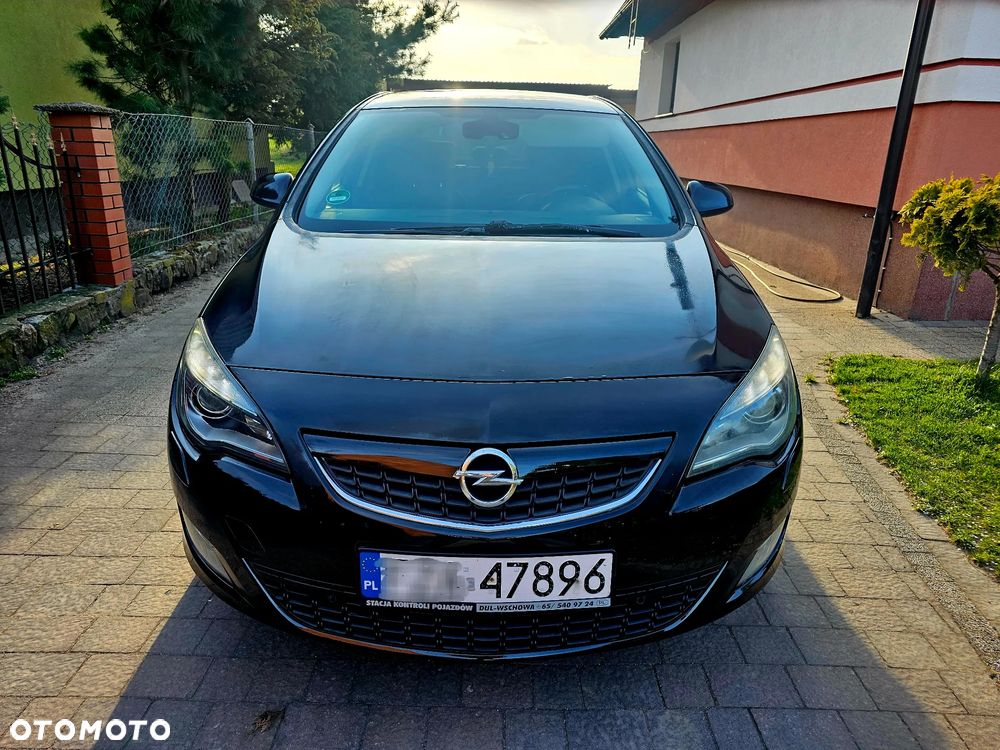 Opel Astra 2.0 CDTI Cosmo - 2