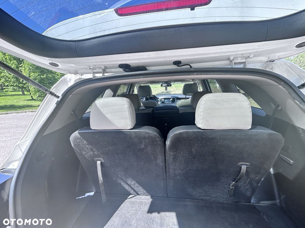 Kia Sorento - 8