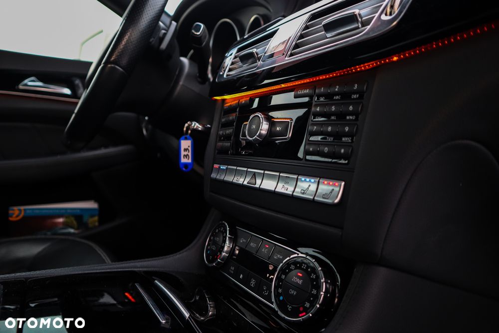 Mercedes-Benz CLS - 17