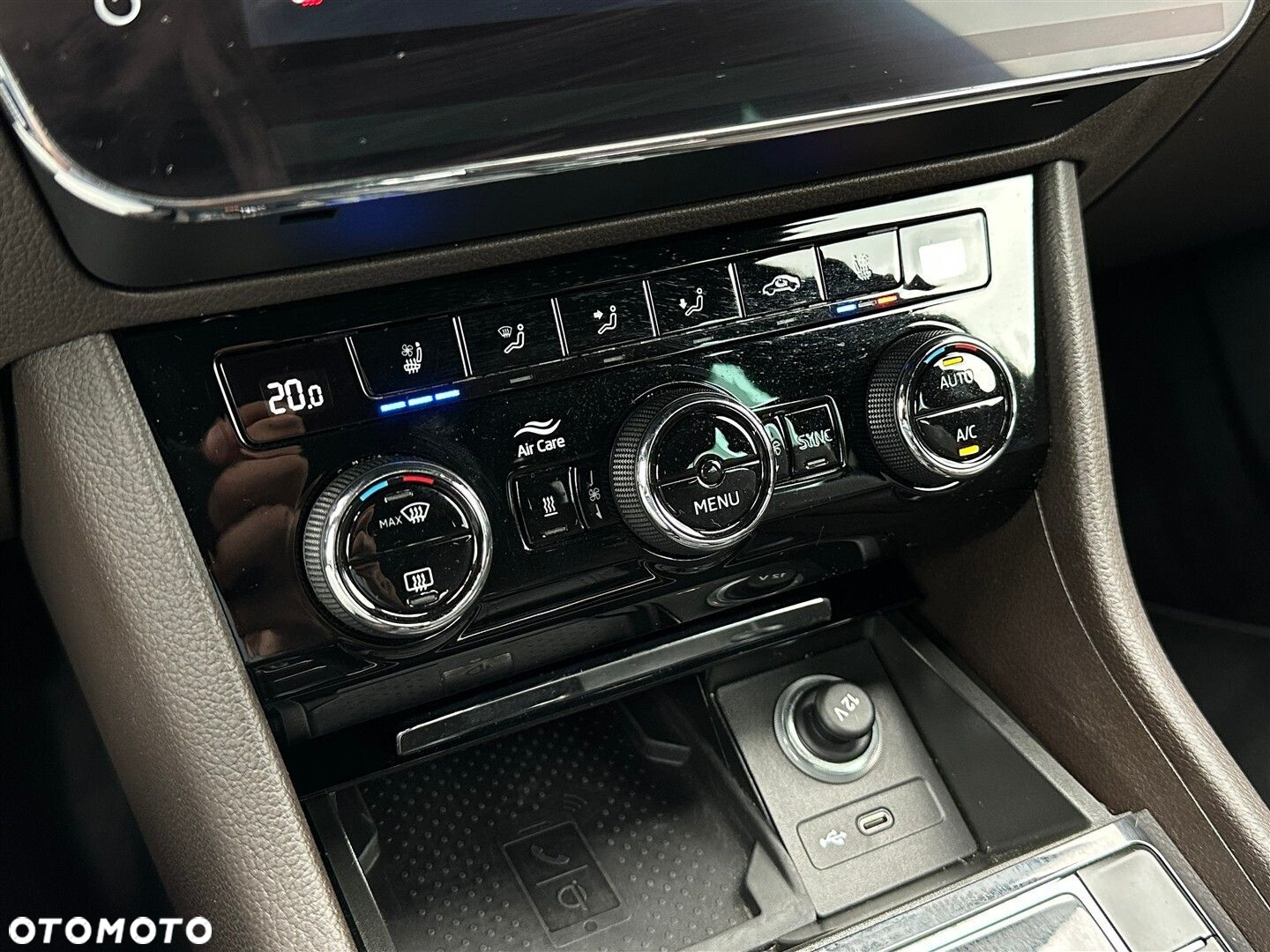 Skoda Superb 2.0 TSI 4x4 L&K DSG - 21