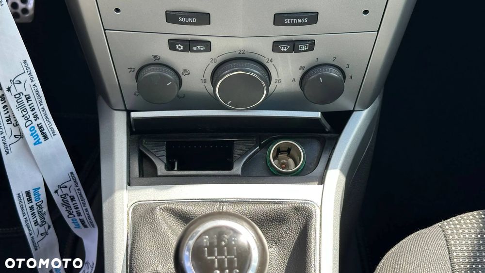 Opel Astra 2.0 Turbo Sport - 36