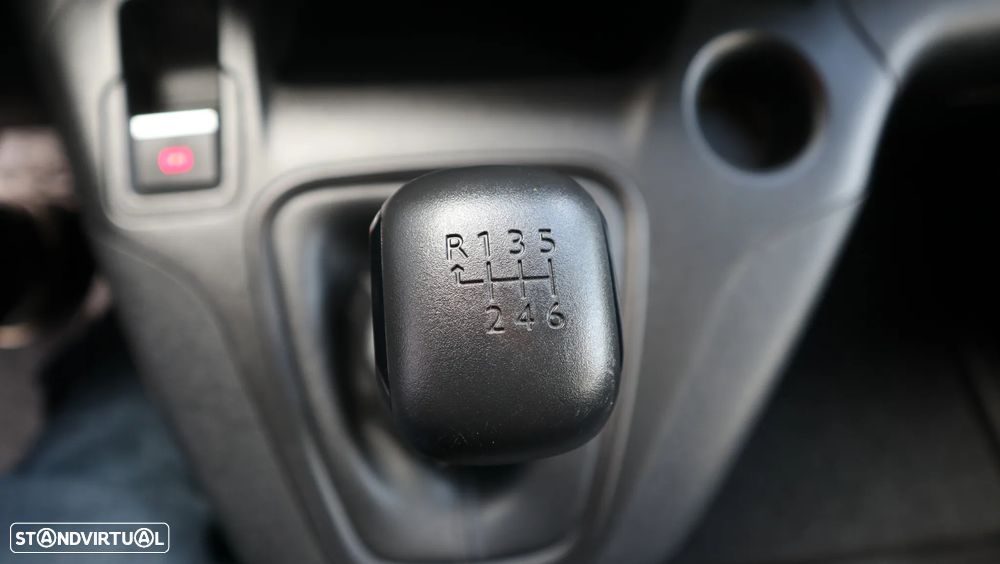 Peugeot Partner 1.5 BlueHDI 130 C.6v Premium - 12