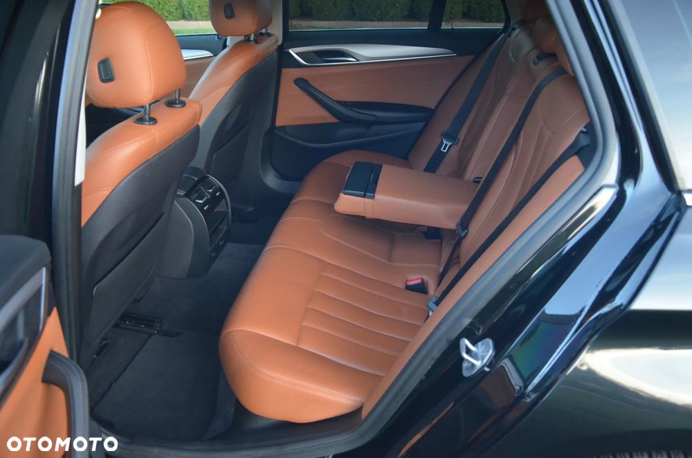 BMW Seria 5 520d Sport Line - 20
