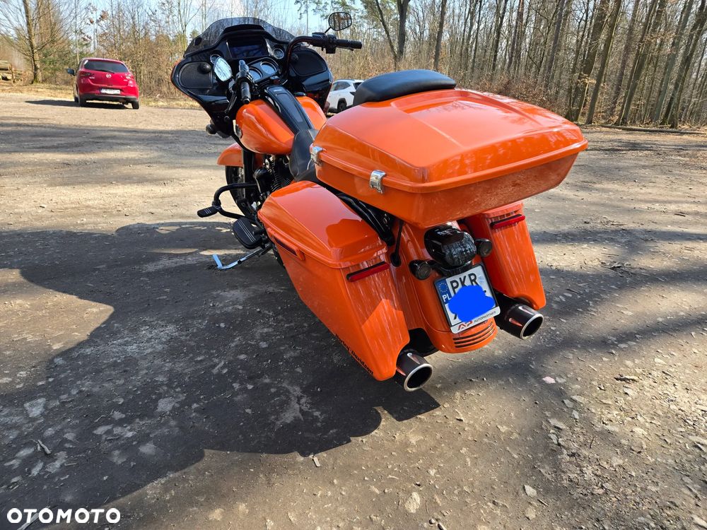 Harley-Davidson Touring Road Glide - 8
