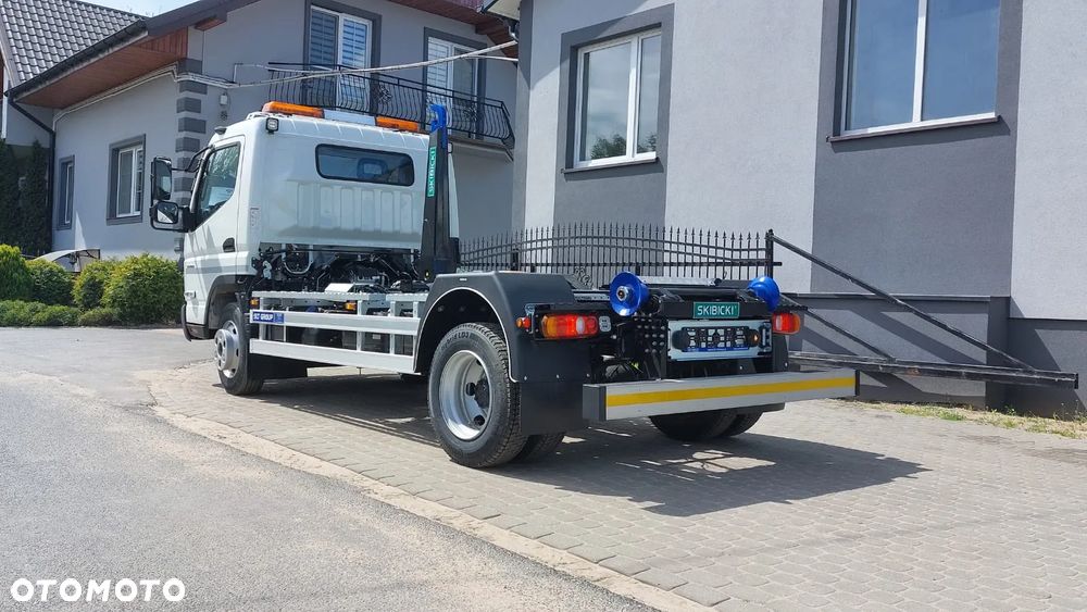 FUSO Canter - 11