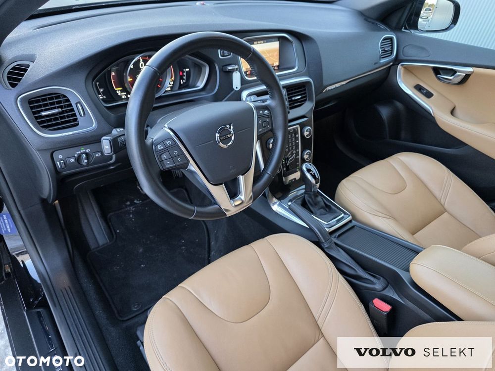 Volvo V40 - 13