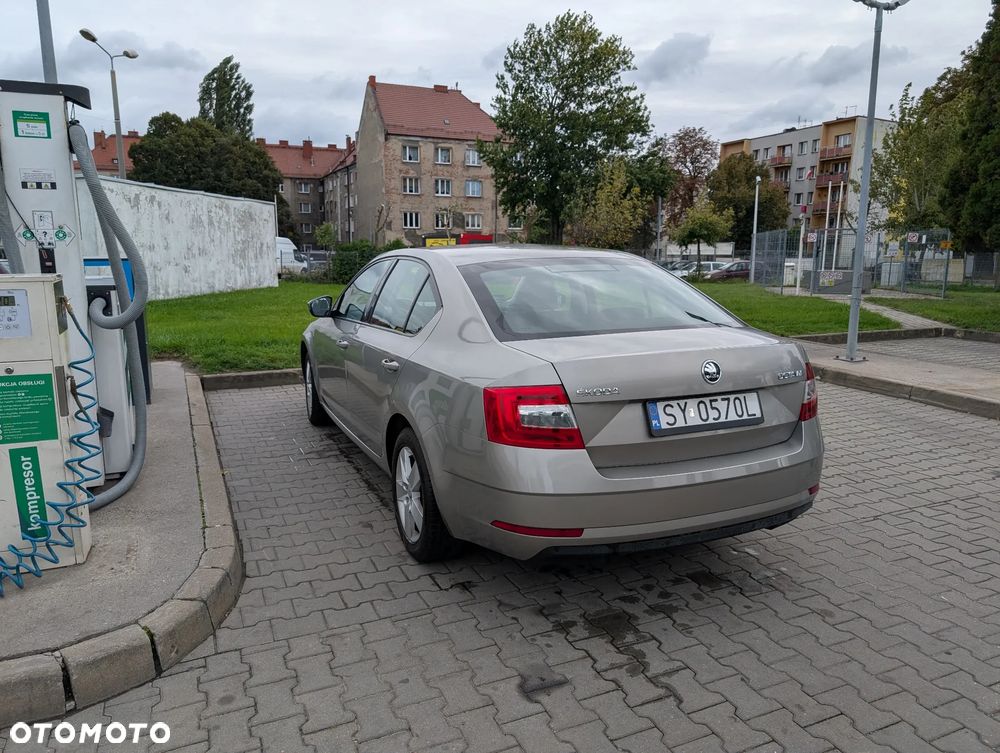 Skoda Octavia 1.6 TDI Ambition - 7