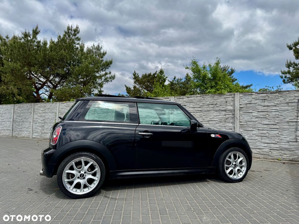 MINI Cooper 50 Mayfair - 7