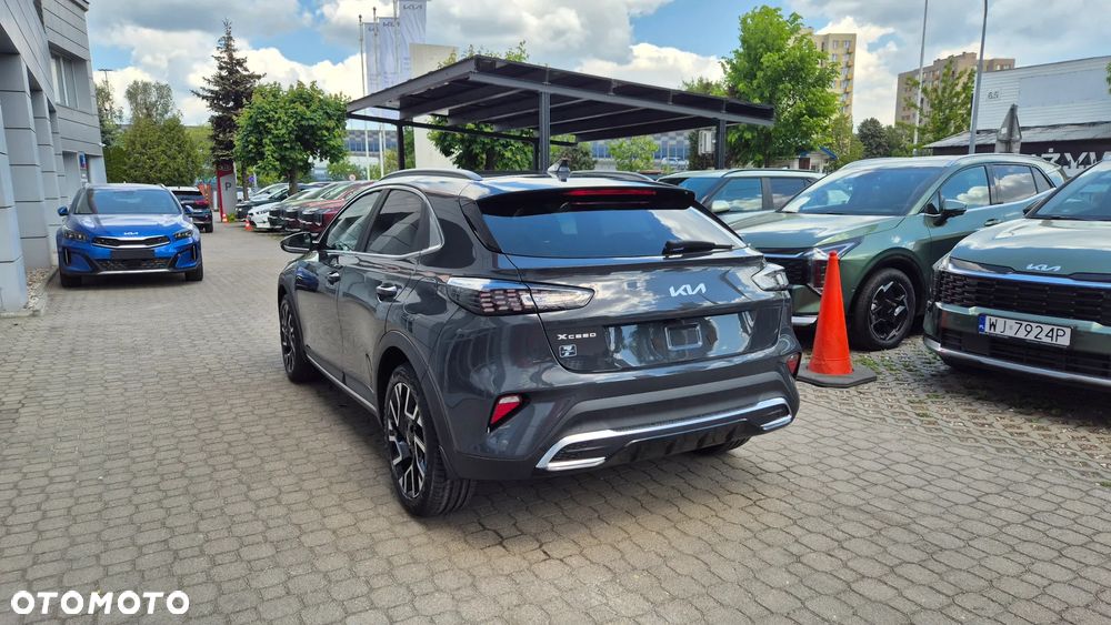 Kia XCeed 1.6 T-GDI Tribute DCT - 4