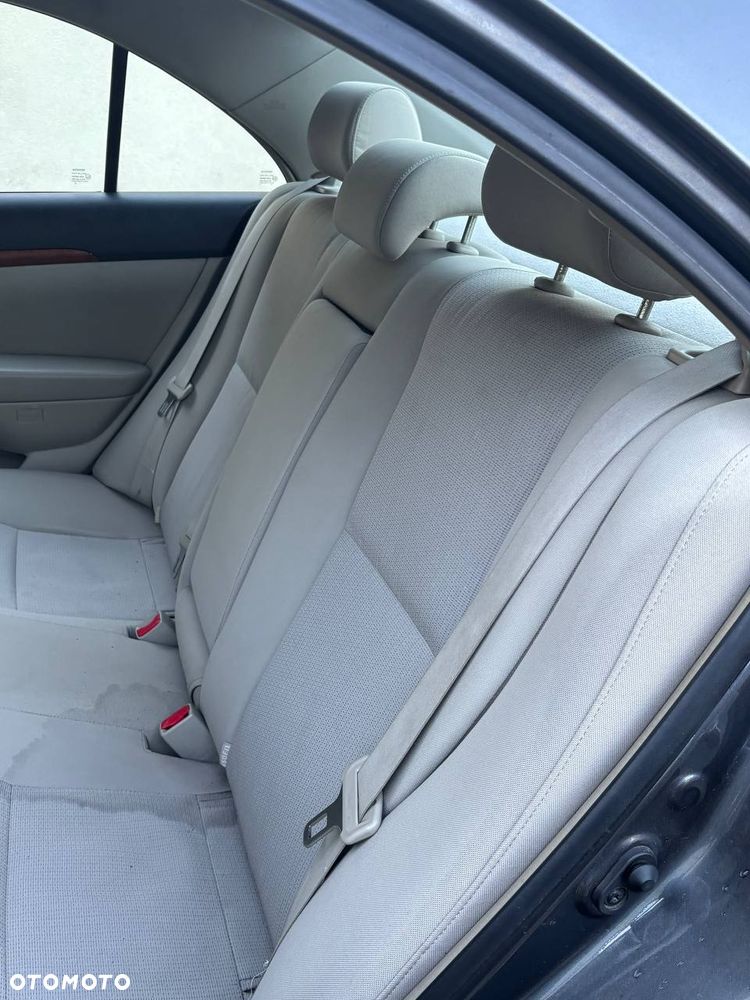 Toyota Avensis 2.0 D-4D - 3