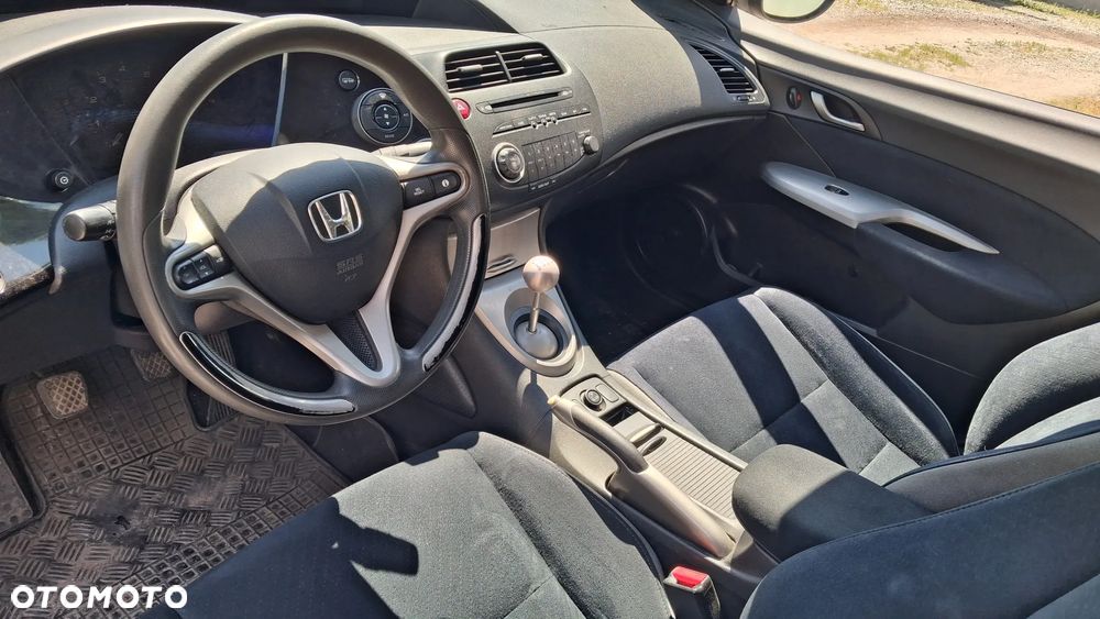 Honda Civic 1.4 Base - 11