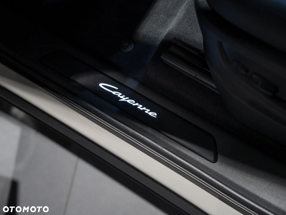 Porsche Cayenne E-Hybrid PHEV - 30