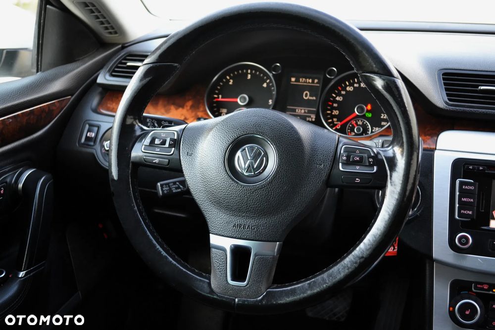 Volkswagen Passat CC 2.0 TDI DSG Exclusive - 23