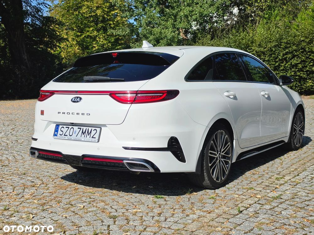 Kia Proceed