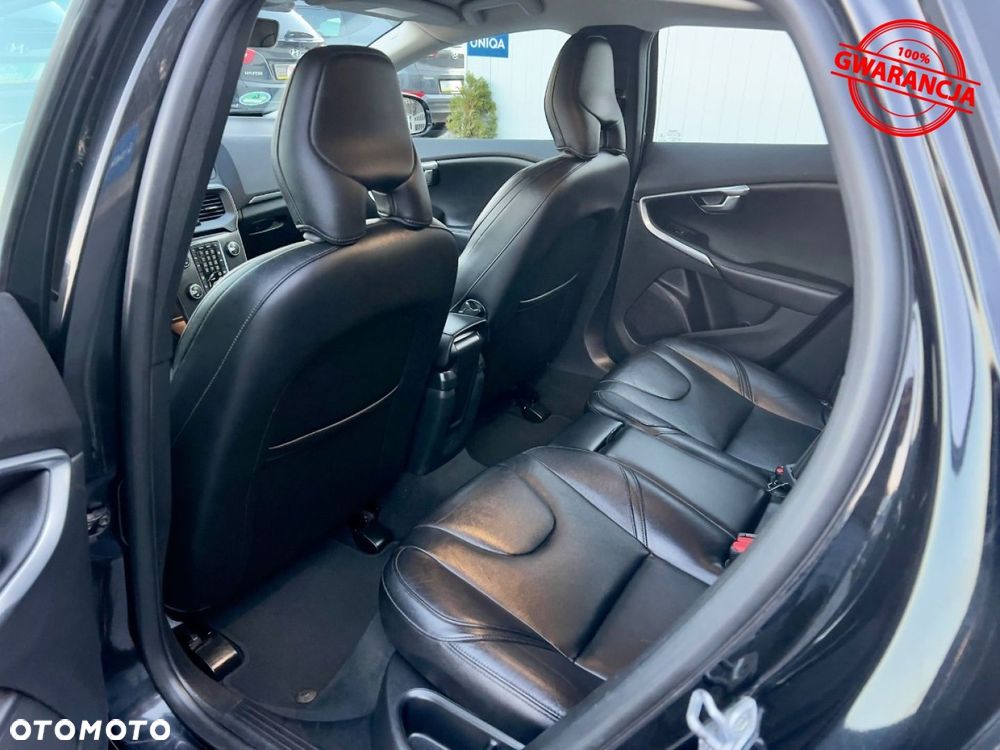 Volvo V40 D4 Summum - 21