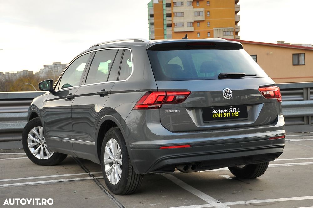 Volkswagen Tiguan - 5
